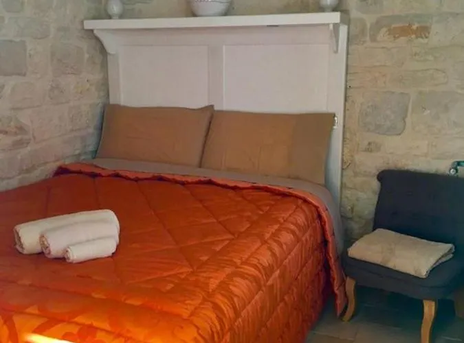 Spacious With Pool In Bari 100 M² - Lush Garden *