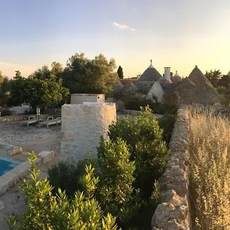 Spacious With Pool In Bari 100 M² - Lush Garden Villa Alberobello