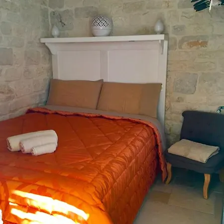Willa Spacious With Pool In Bari 100 M² - Lush Garden